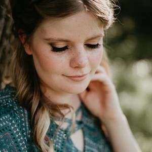 Meet your Posher, Kendra